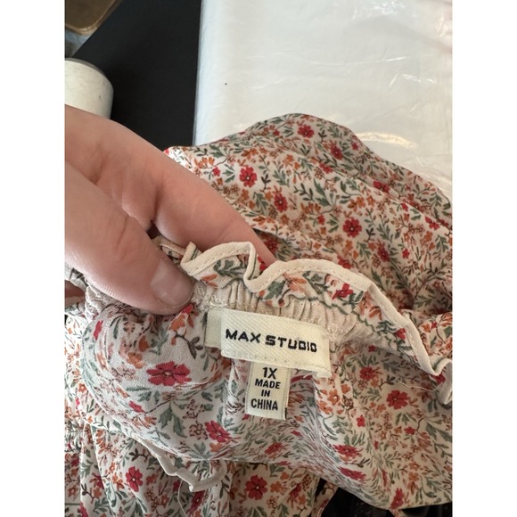 Max‎ Studio 1X Ditzy Floral Long Sleeve Blouse Light Semi-sheer Cottagecore Boho - Picture 10 of 10